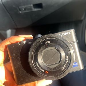 Sony cyber shot camera